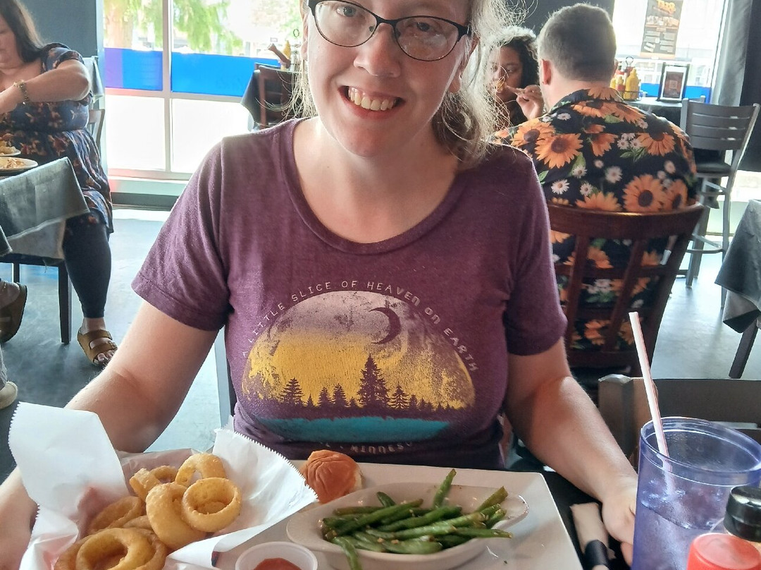 Neil St Blues-尚贝恩必去景点