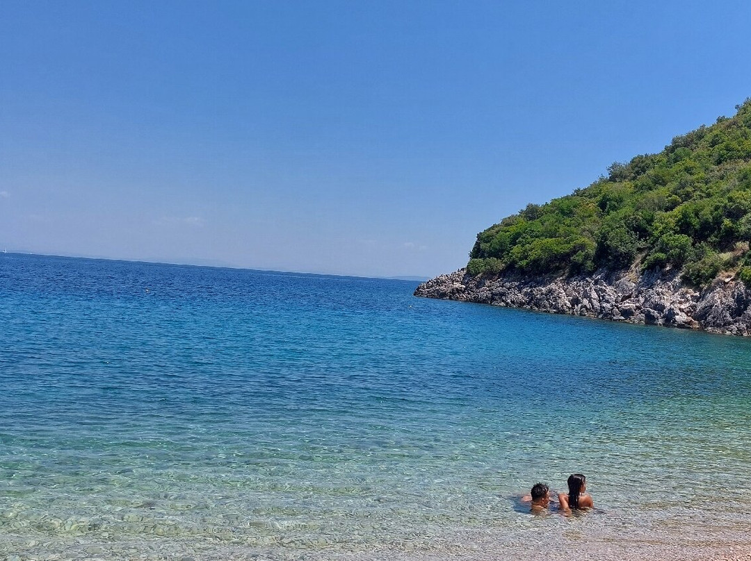 Kaminia beach-Perachori必去景点
