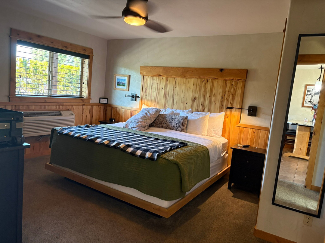 Wall Street Suites主图