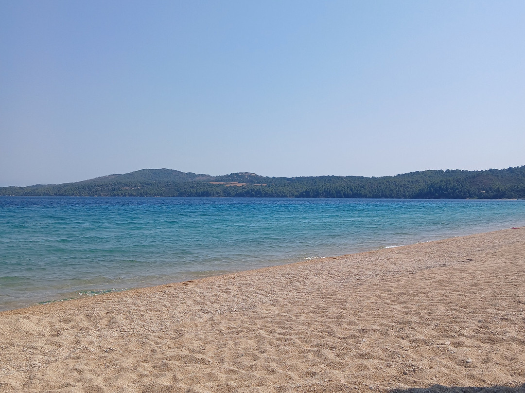 Comitsa Beach-Nea Roda必去景点