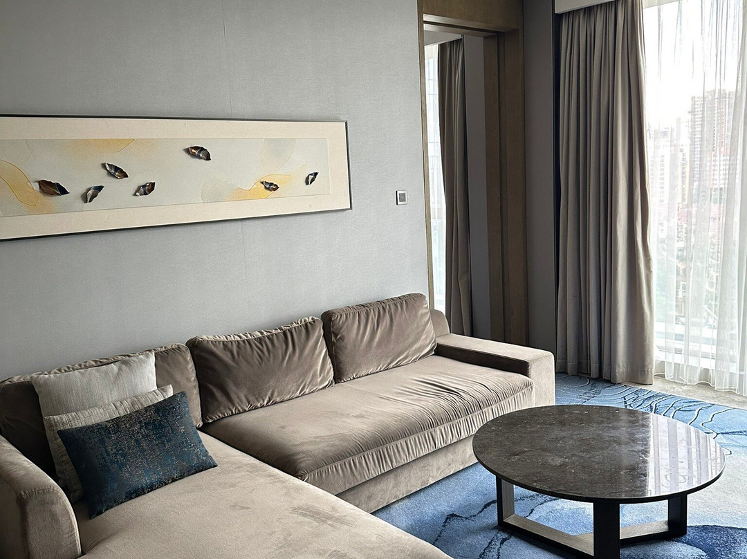 贵阳东景希尔顿酒店主图