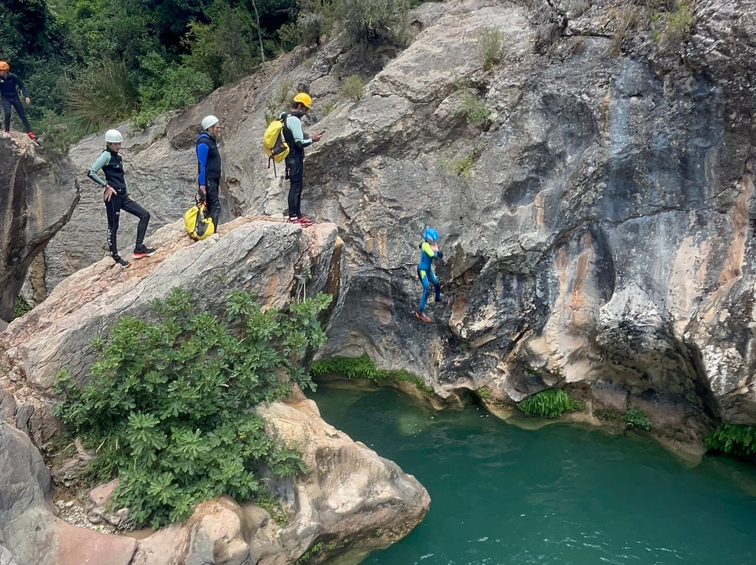 Avalancha-韦斯卡省必去景点