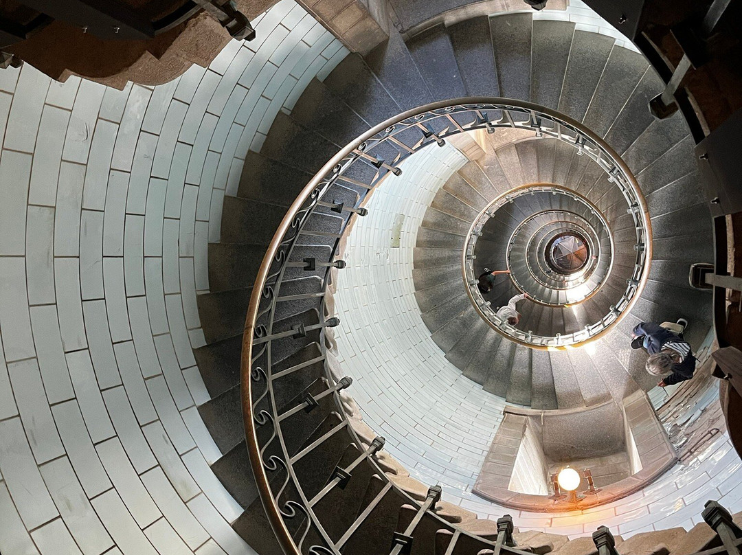 Phare d'Eckmühl-Penmarch必去景点