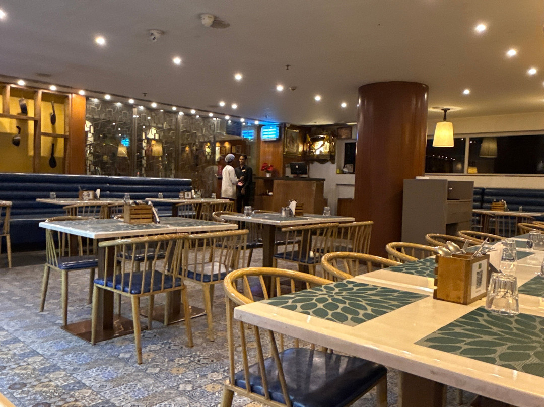 Southend by TGI主图