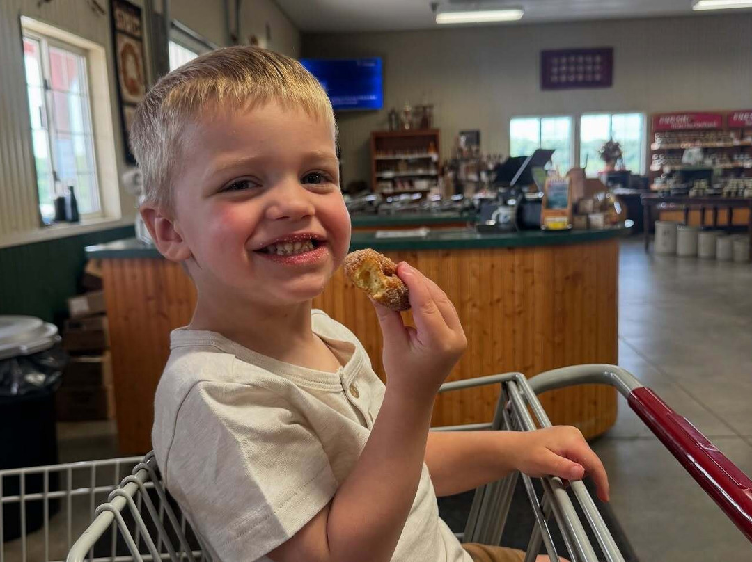 Oakwood Fruit Farm-Richland Center必去景点