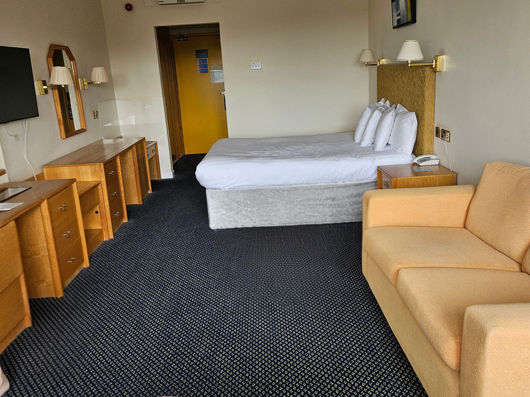 斯基普顿润杜夫酒店主图