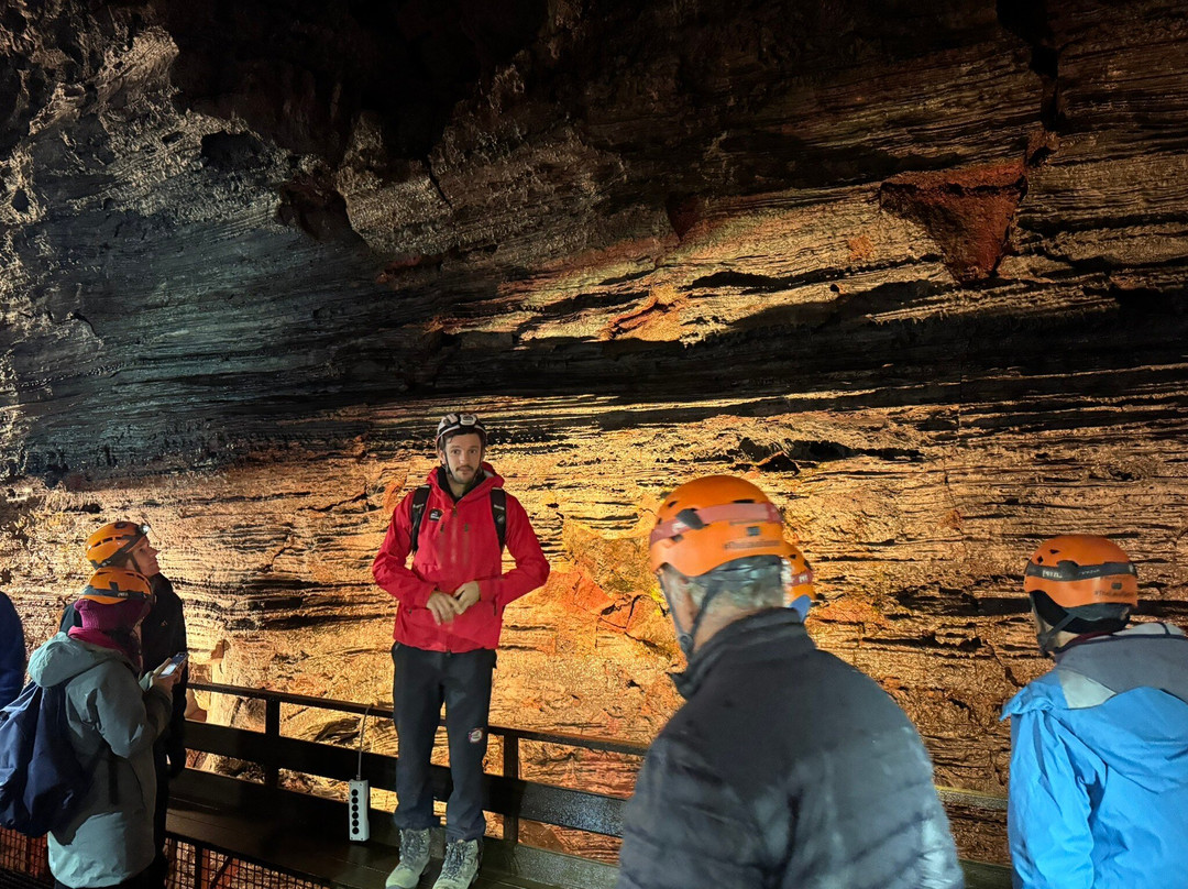 The Lava Tunnel-雷克雅未克必去景点