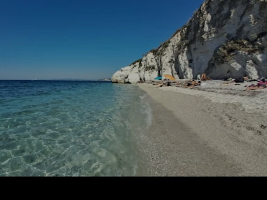 Spiaggia di Sottobomba-费拉约港必去景点