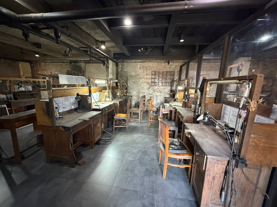 SUNSRI House of Jewelry-苏卡瓦堤必去景点