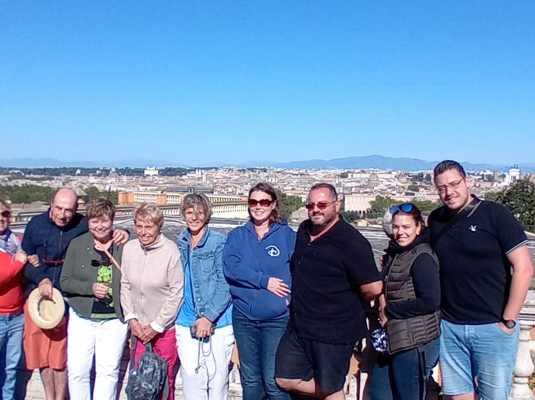 Carole Faudé - Chauffeur Français-奇维塔韦基亚必去景点