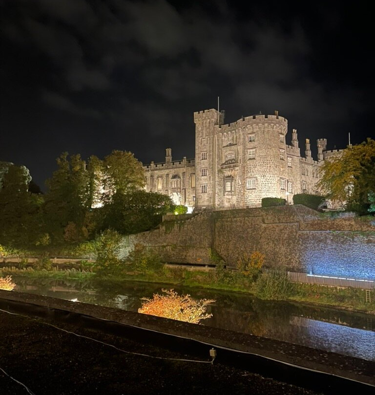 Thin Places Mystical Tours-索尔兹伯里必去景点