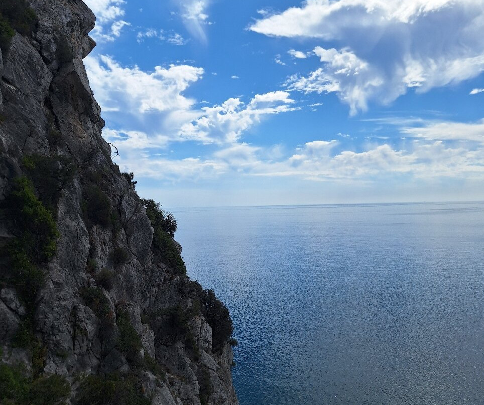 Vertente Natural-塞新布拉必去景点