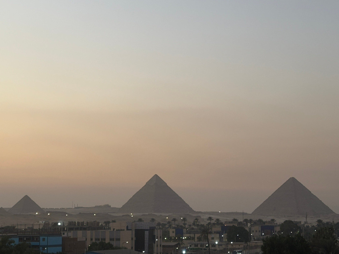 Mazar Pyramids Hotel