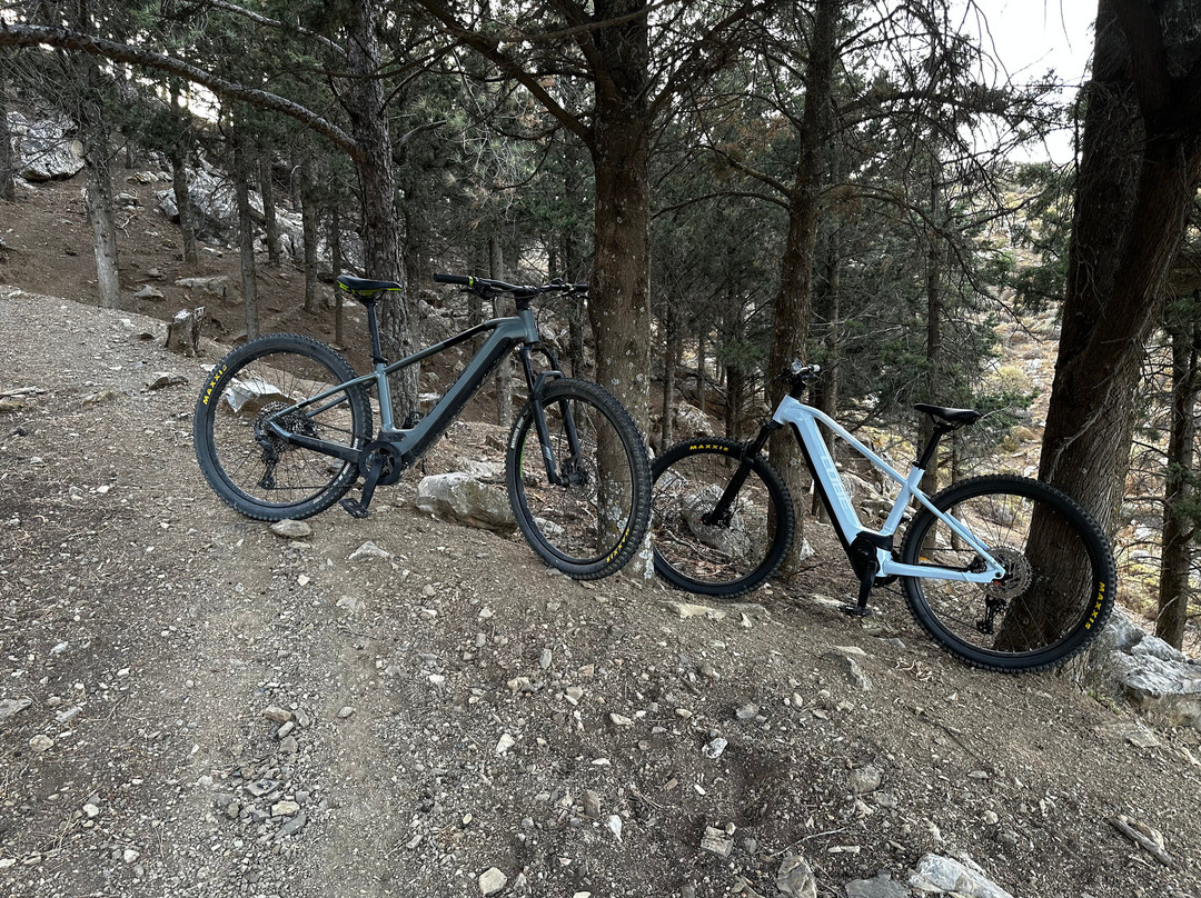 Cretan E-Bikers-Moires必去景点