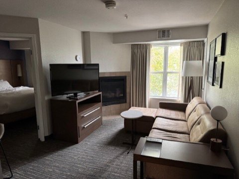 福尔瑟姆萨克拉门托原住客栈-客卧