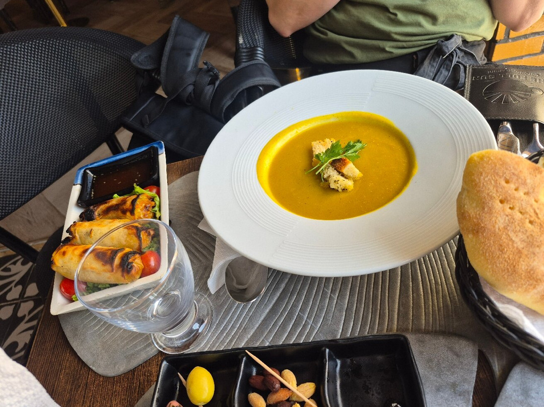 Drâa-Tafilalet餐馆和美食-The Full Sun