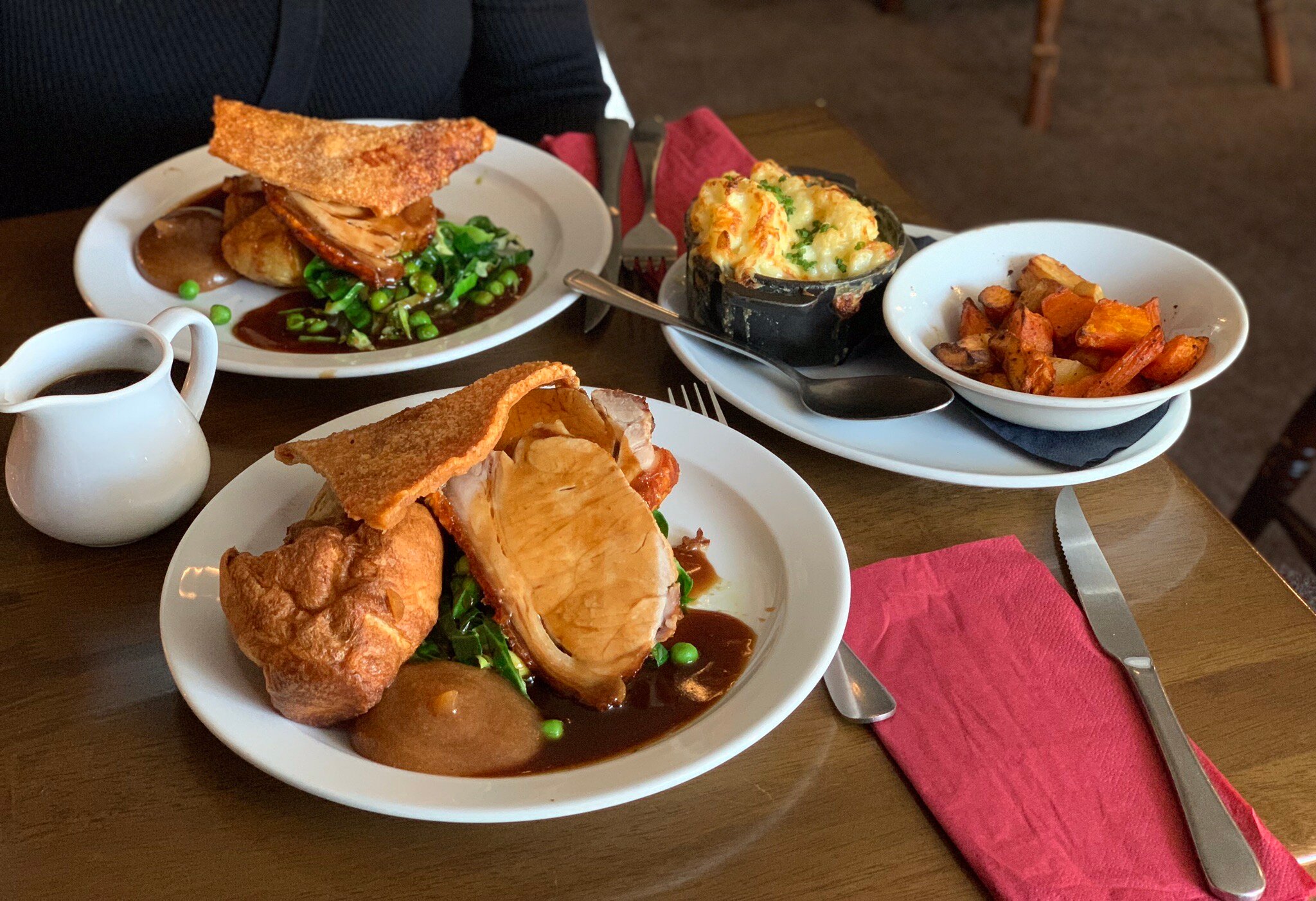 The Red Lion, Llangynidr-官方