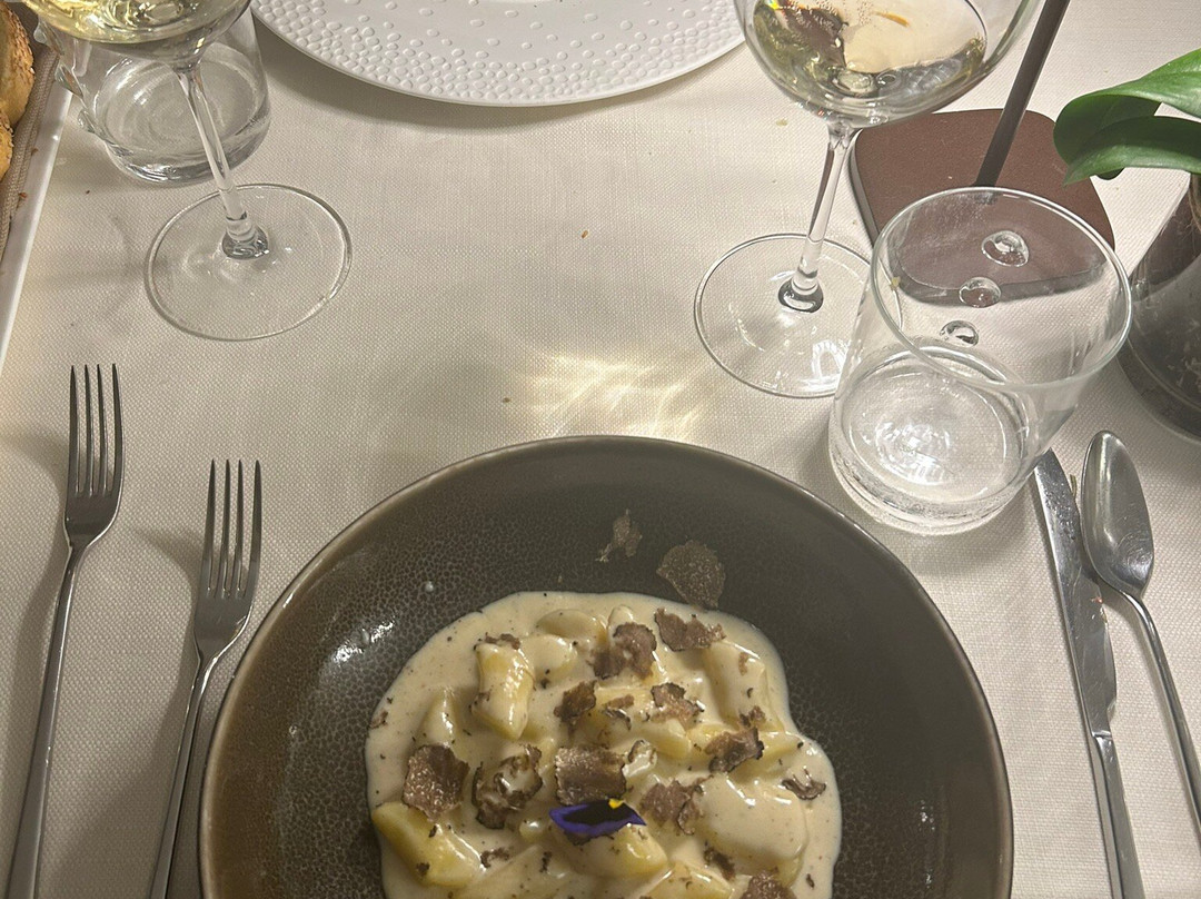 德尔维罗雷西古客栈主图