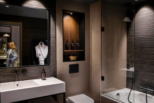 维多利亚宫殿酒店主图