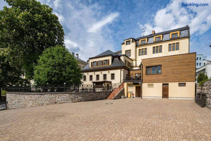 兹拉蒂扎克酒店主图