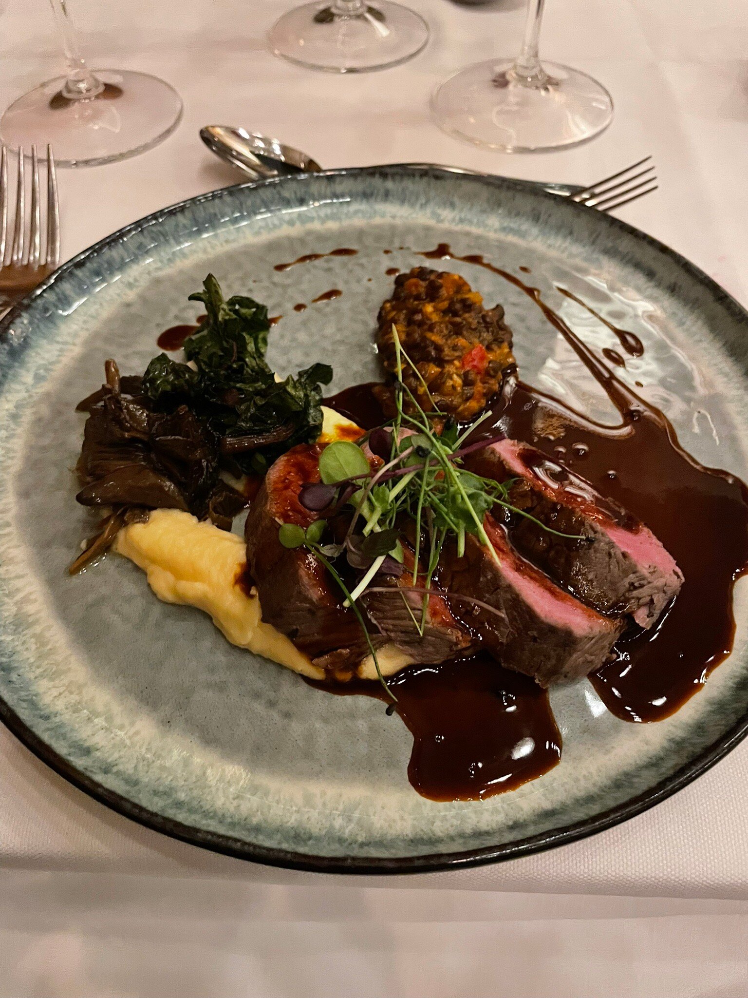 Bjertorp Slott-官方