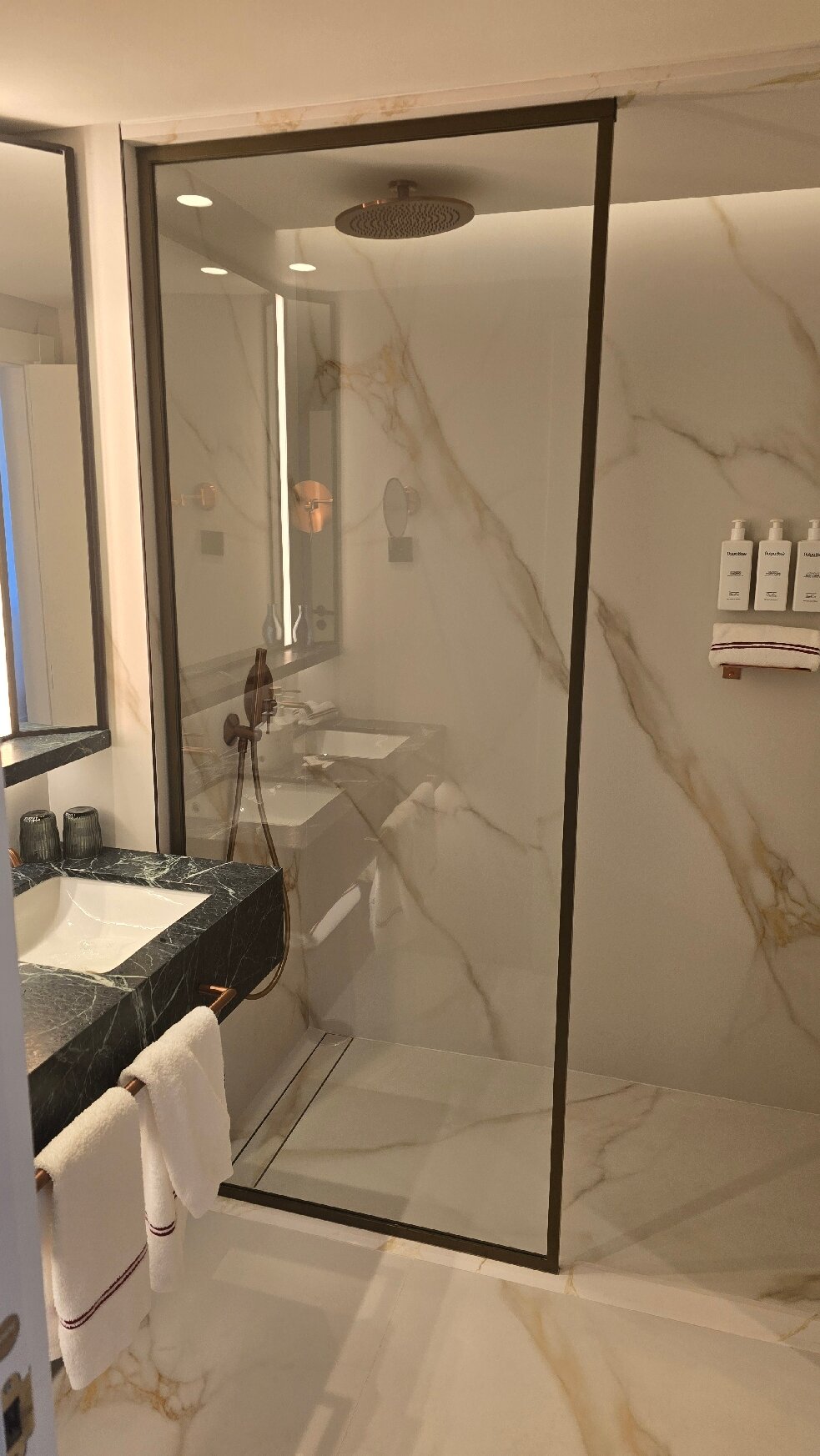 Don Carlos Marbella-官方