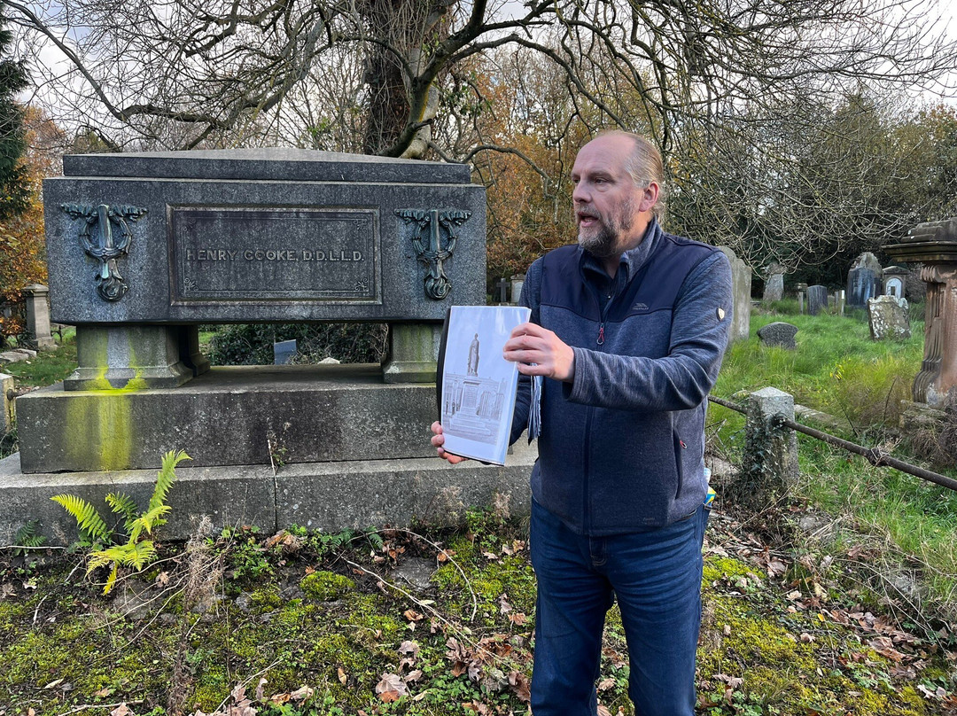 Balmoral Cemetery-贝尔法斯特必去景点