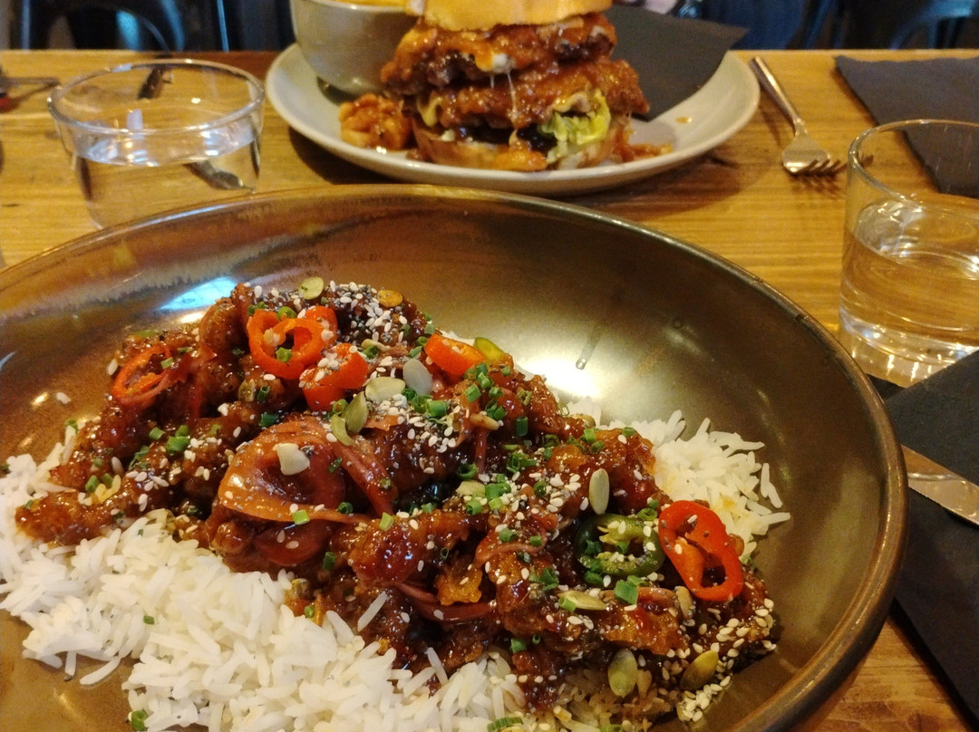 四季酒店及休闲俱乐部主图