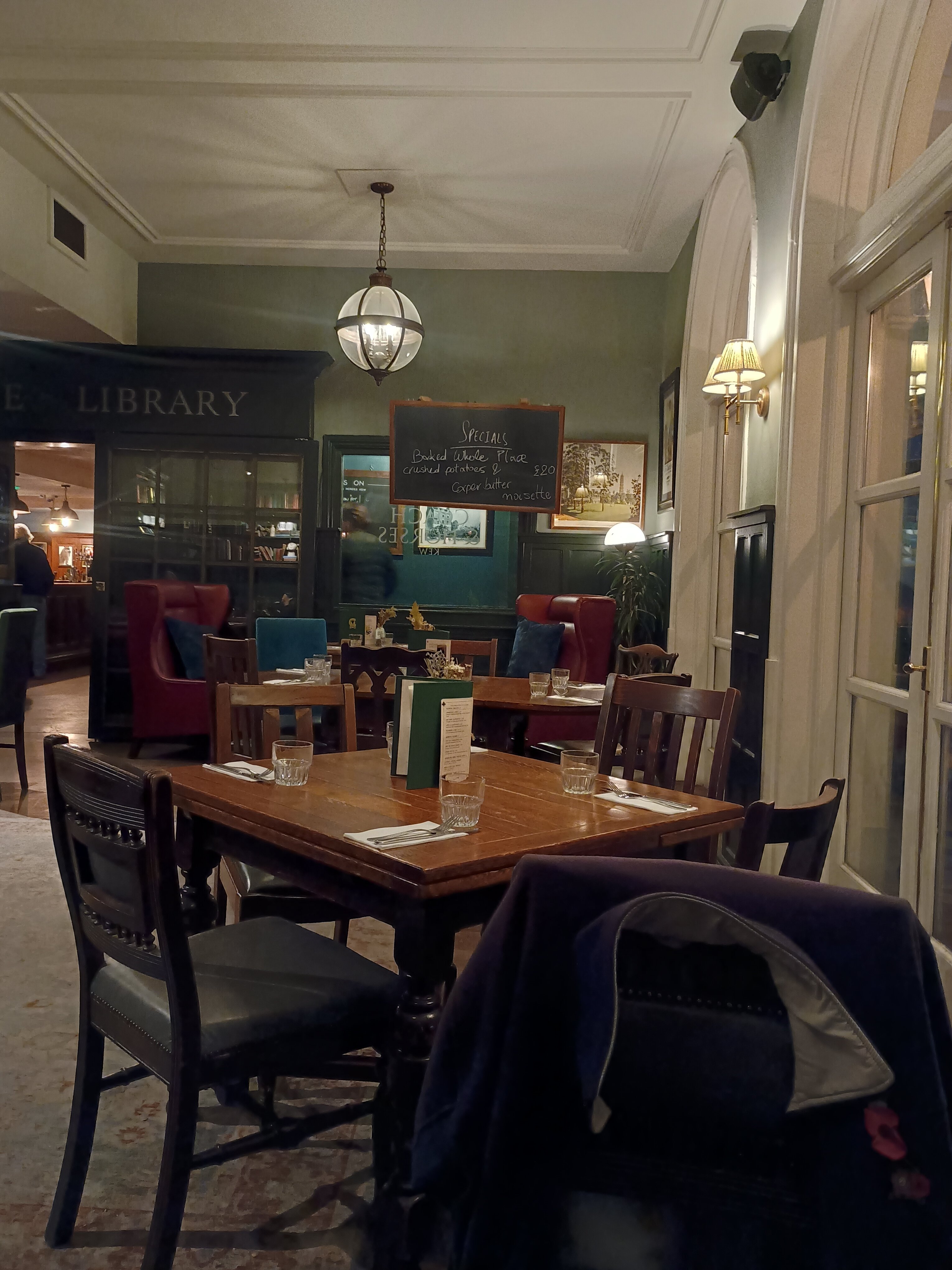 教练与马酒店-餐饮