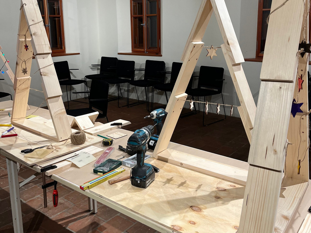 Tishlerka-Sencur必去景点