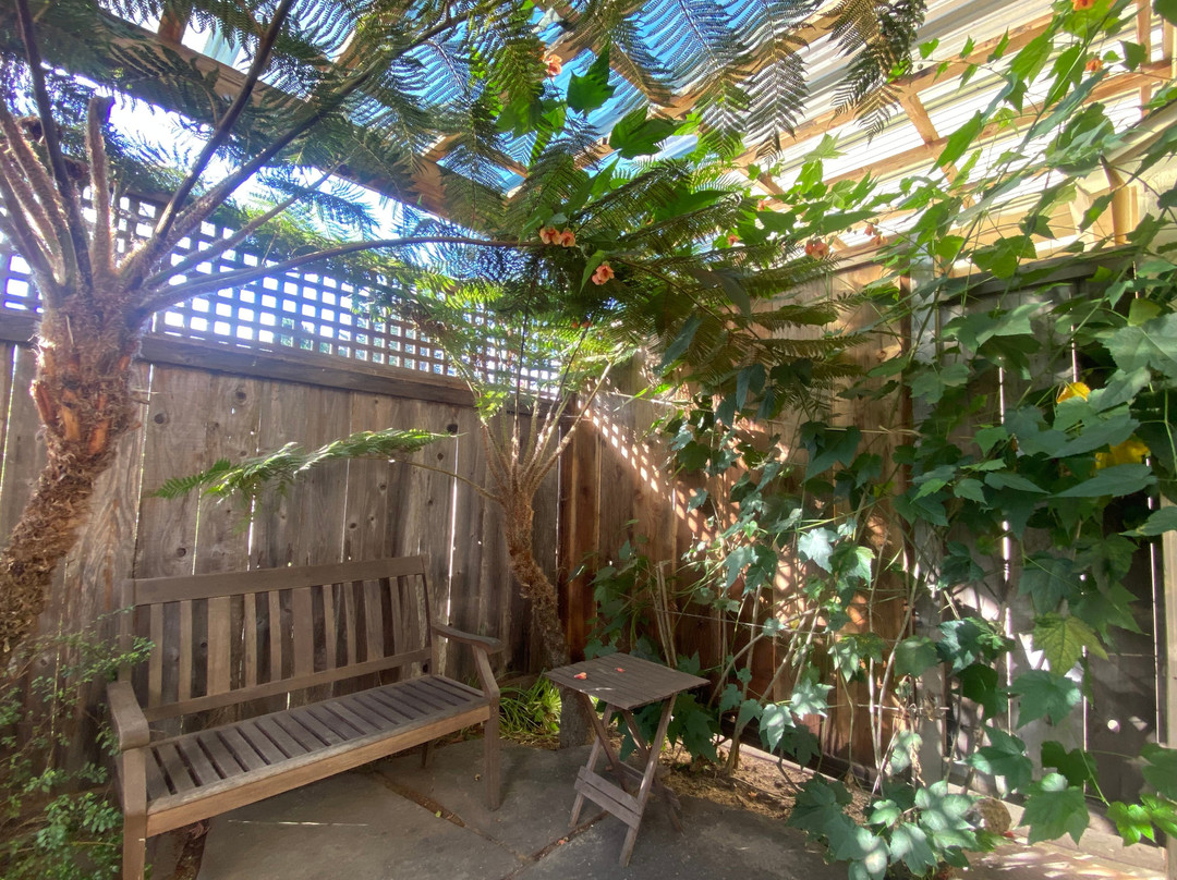 Bodega Bay Inn主图