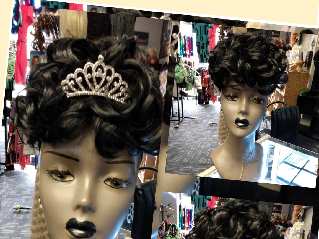 Optimismic Wigs And Gifts-West Saint Paul必去景点