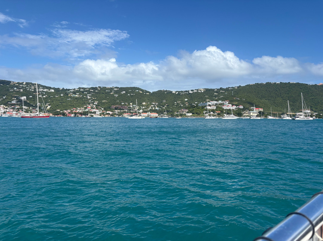 Sabrage Charters-圣 托马斯必去景点