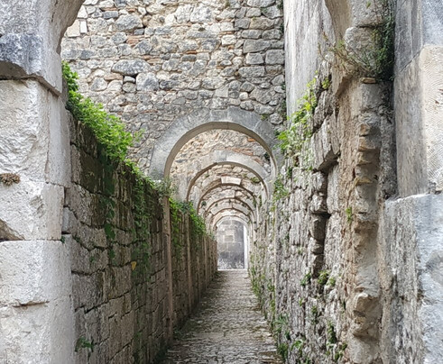 Abbazia di San Liberatore a Majella-Serramonacesca必去景点