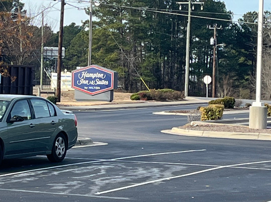 Hampton Inn & Suites Fayetteville主图