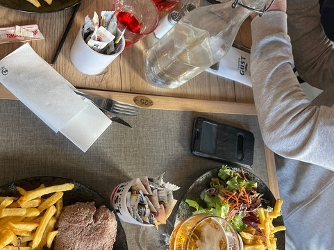 Tonton Gust Saint-martin-de-crau