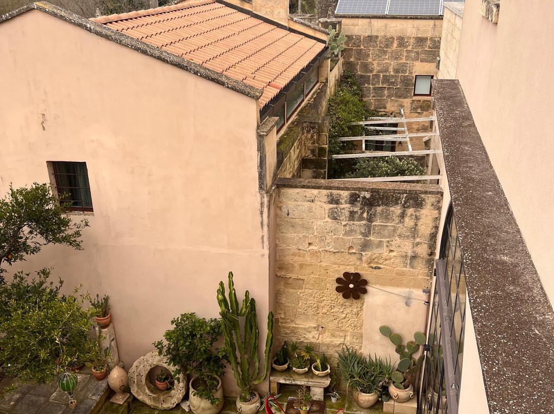 曼杜里诺广场酒店主图