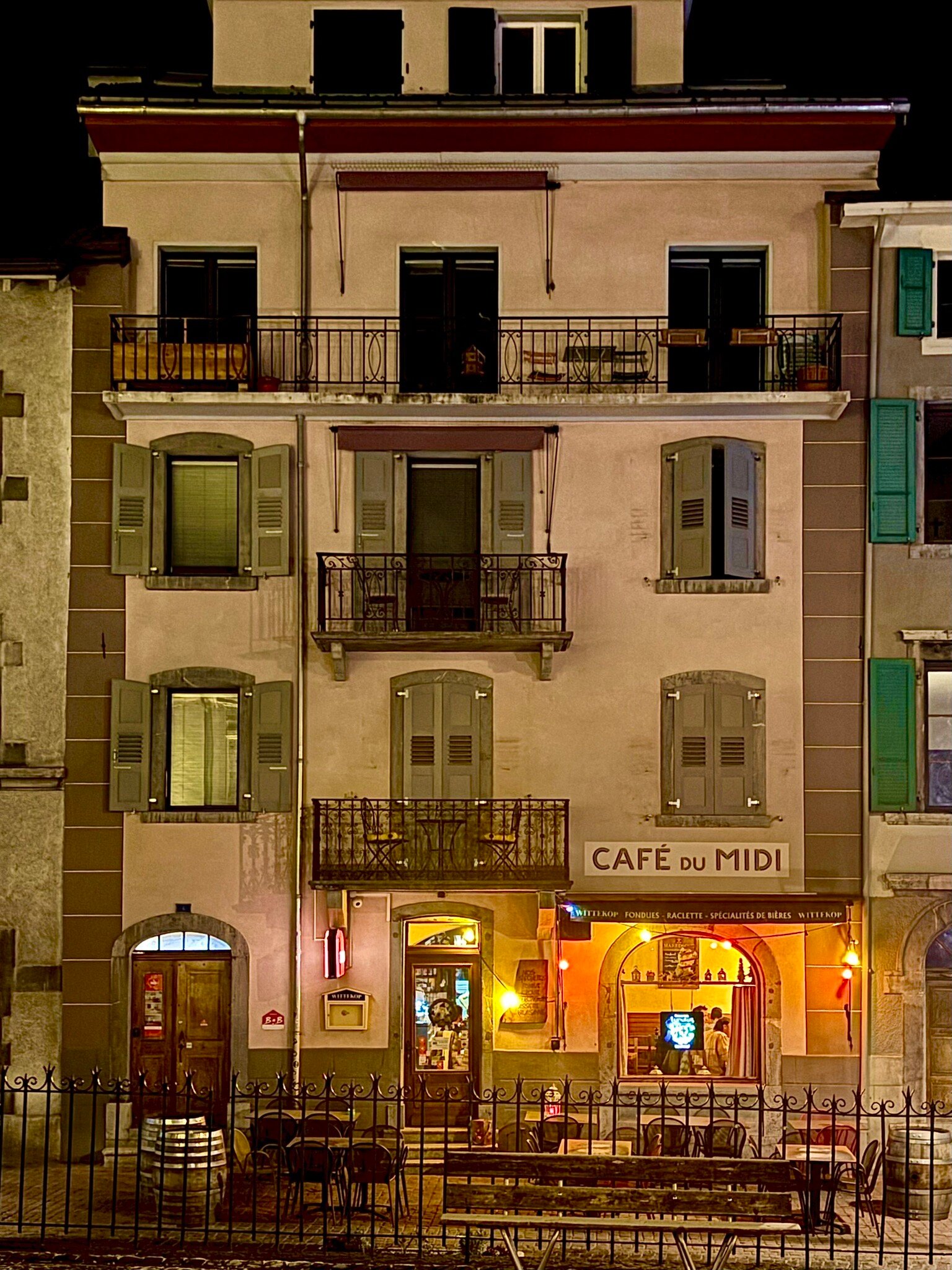 Midi Guestrooms-官方