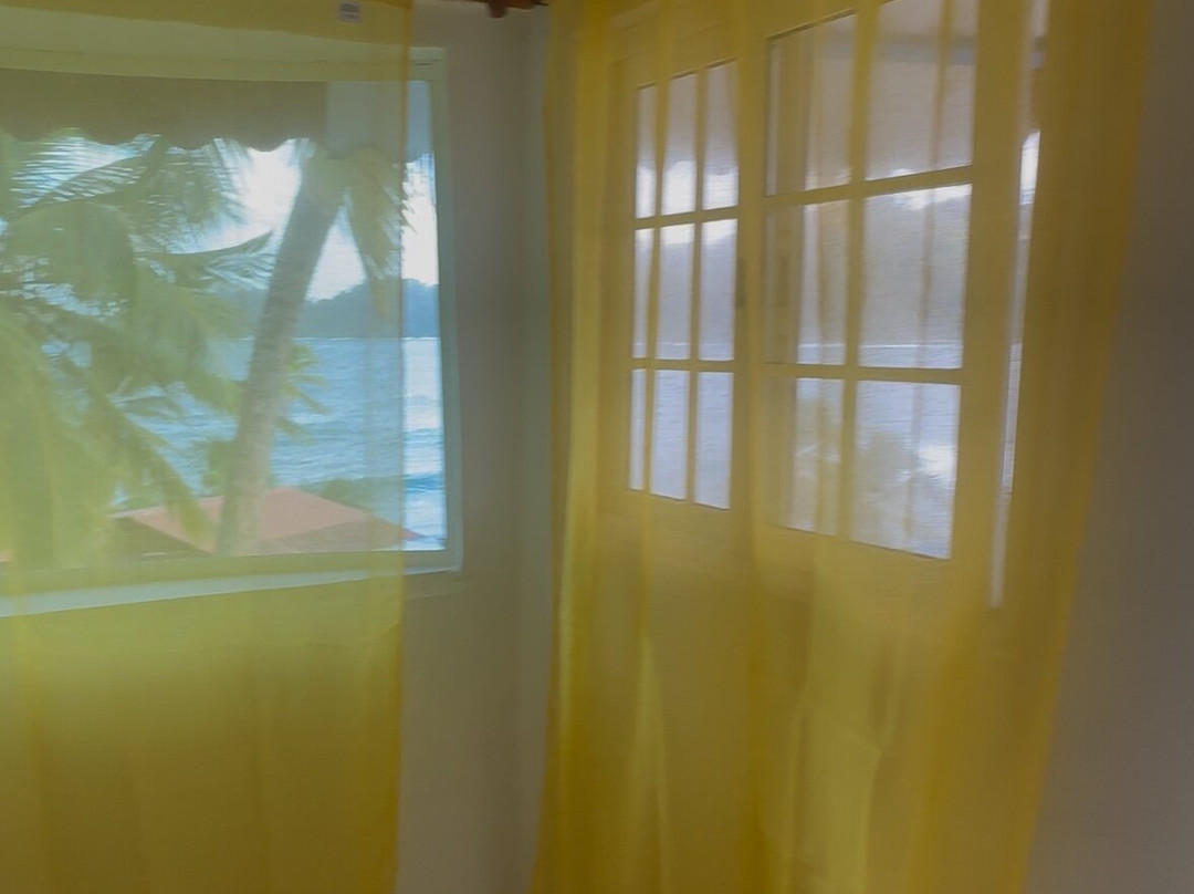 Sister Moon Hotel主图