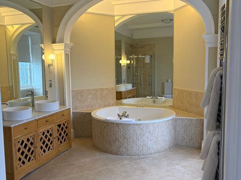 Goldsborough Hall主图