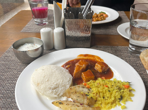 西里古里柠檬树酒店主图