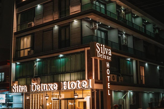 Silva Deluxe Hotel