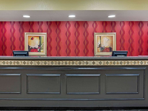 坎顿拉昆塔温德姆套房酒店主图