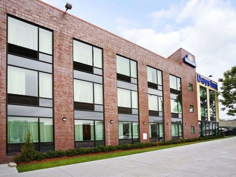 布朗克斯戴斯酒店-近体育场主图