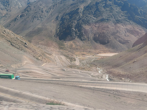 Los Caracoles-Los Andes必去景点