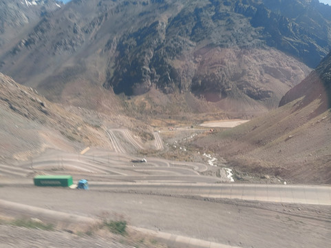 Los Caracoles-Los Andes必去景点