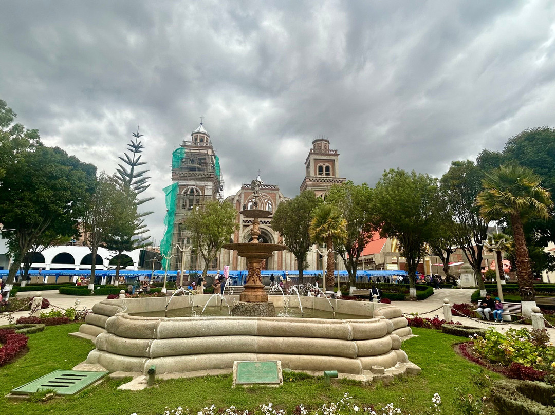 Plaza de Armas-瓦拉斯必去景点