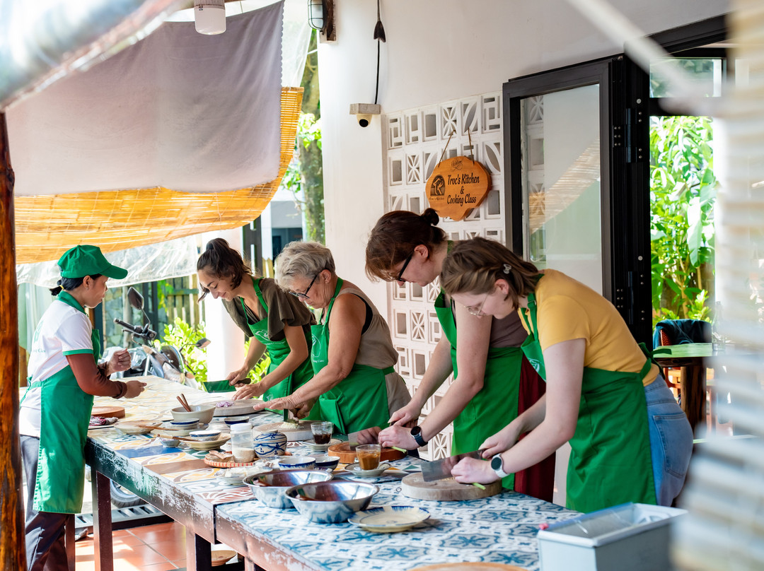 Troc's Kitchen & Cooking Class-扬东必去景点
