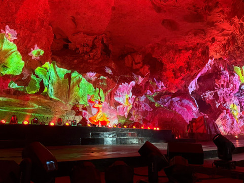 Dragon Pearl Cave - Hang Ngọc Rồng-Cam Pha必去景点