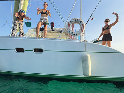 Flying Ginny Catamaran Charter-埃尔波韦尼尔必去景点